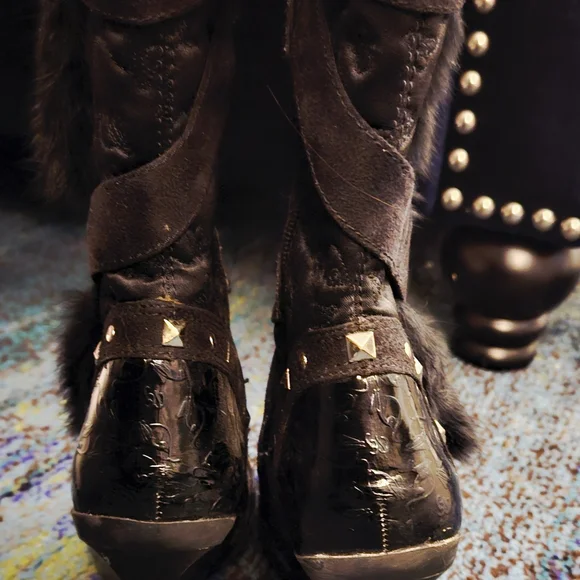 Vintage Baby Phat Black Wedge Boots with Fur Trim LIKE NEW Not a RHINESTONE GONE - Picture 4 of 8
